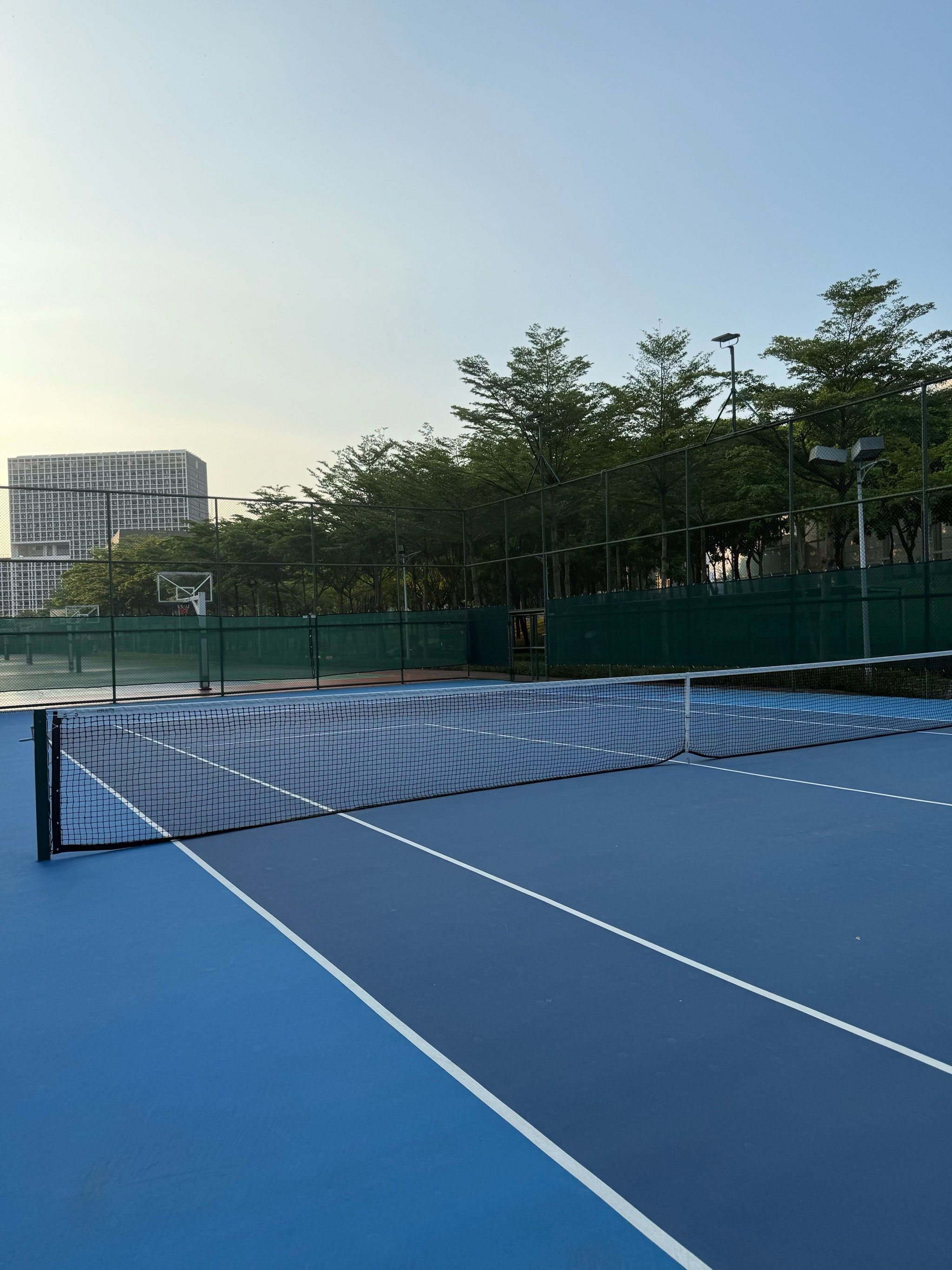 F1美国大奖赛：法拉利车队勒克莱尔夺冠.