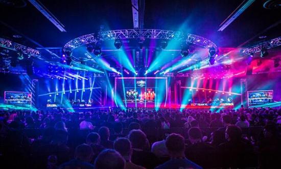 贝蒂斯官方：伊斯科左腿腓骨骨折 预计伤缺3个月